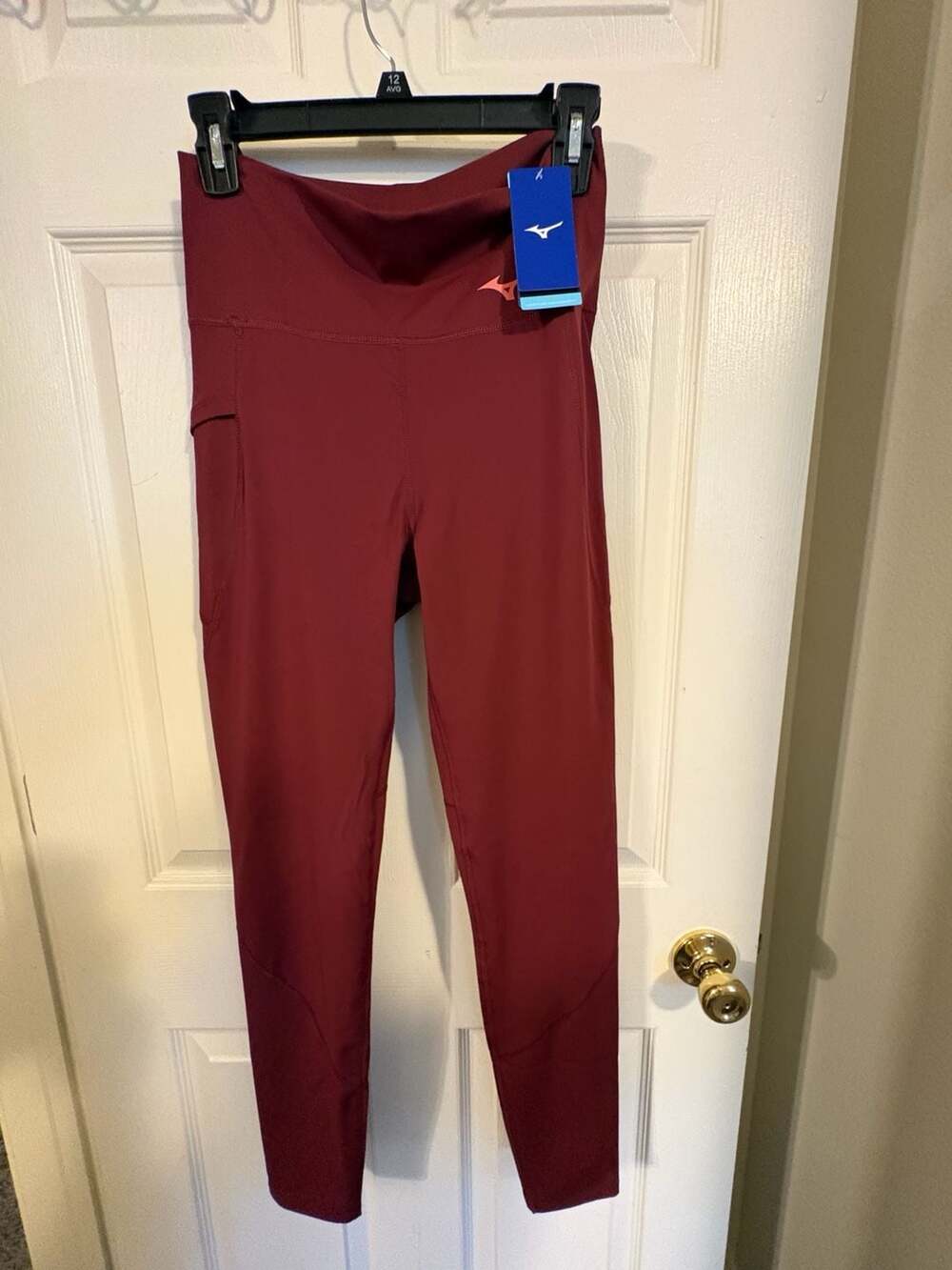 NWT Mizuno Performance Women's Leggings Size L Wine Moisture Management